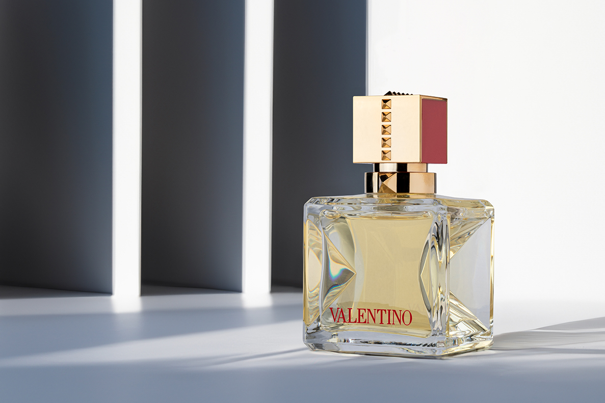 Valentino Voce Viva captured by advertising photographer Antonio Barros